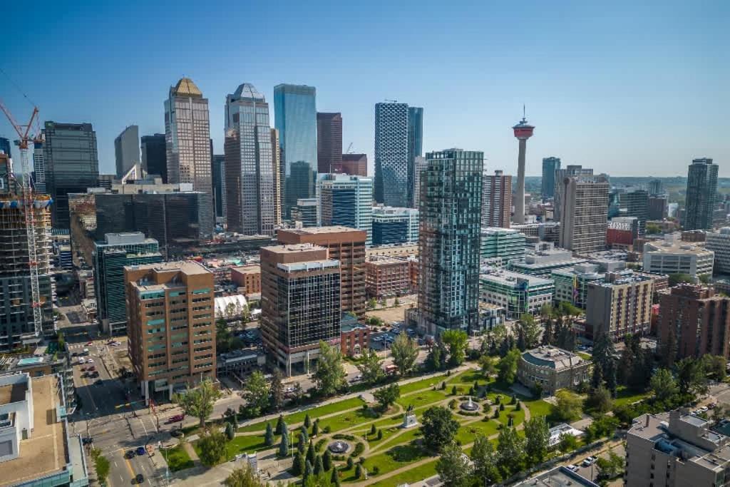 Miso 2 Bd - Skyline View Patio Gym Pool & Ac Holiday home